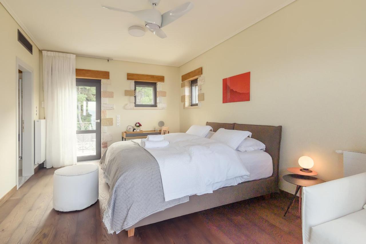 Villa Kalamos / Sea View And Pool Nearby Athens Экстерьер фото