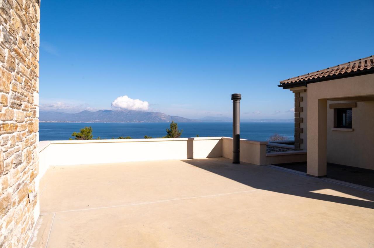 Villa Kalamos / Sea View And Pool Nearby Athens Экстерьер фото