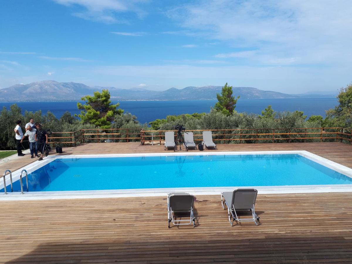 Villa Kalamos / Sea View And Pool Nearby Athens Экстерьер фото