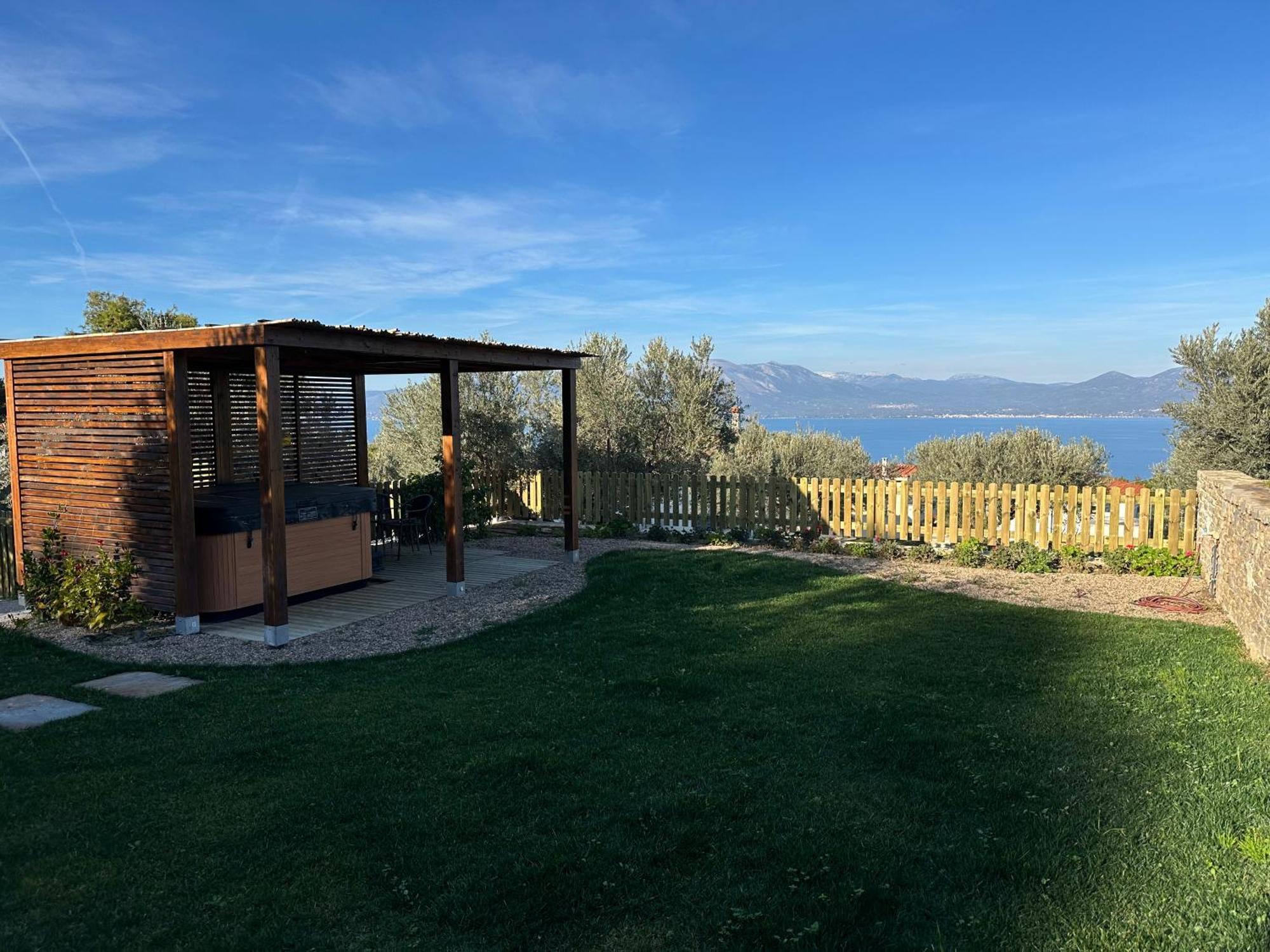 Villa Kalamos / Sea View And Pool Nearby Athens Экстерьер фото