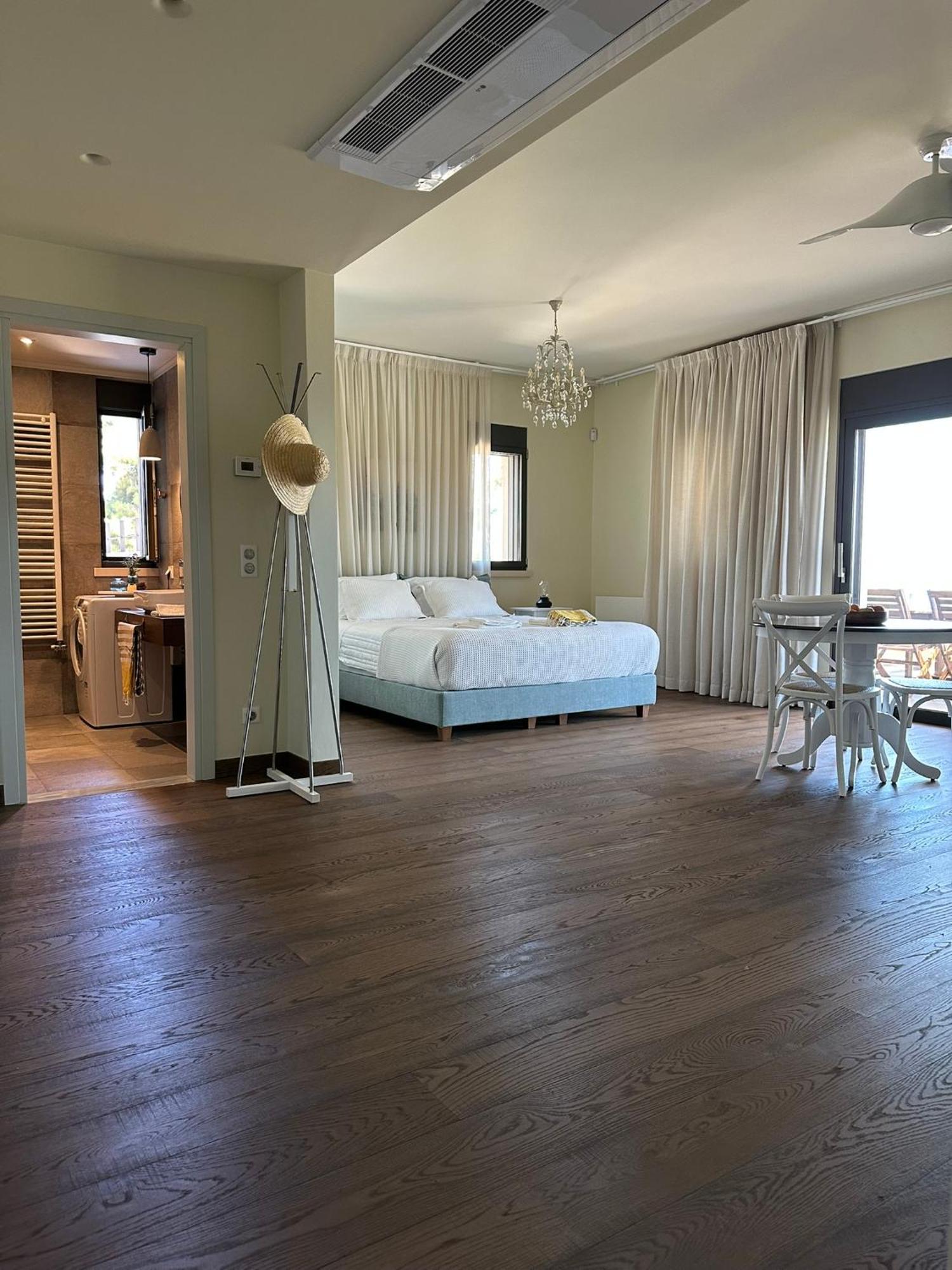 Villa Kalamos / Sea View And Pool Nearby Athens Экстерьер фото