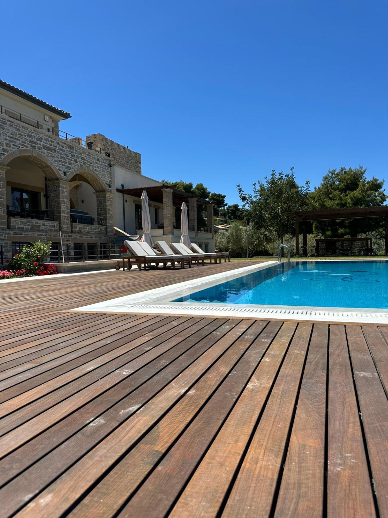 Villa Kalamos / Sea View And Pool Nearby Athens Экстерьер фото