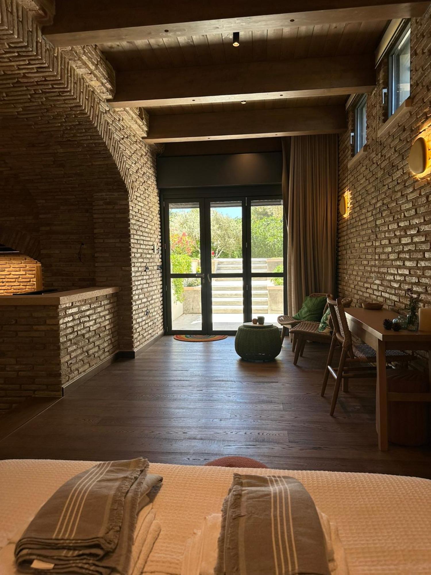 Villa Kalamos / Sea View And Pool Nearby Athens Экстерьер фото