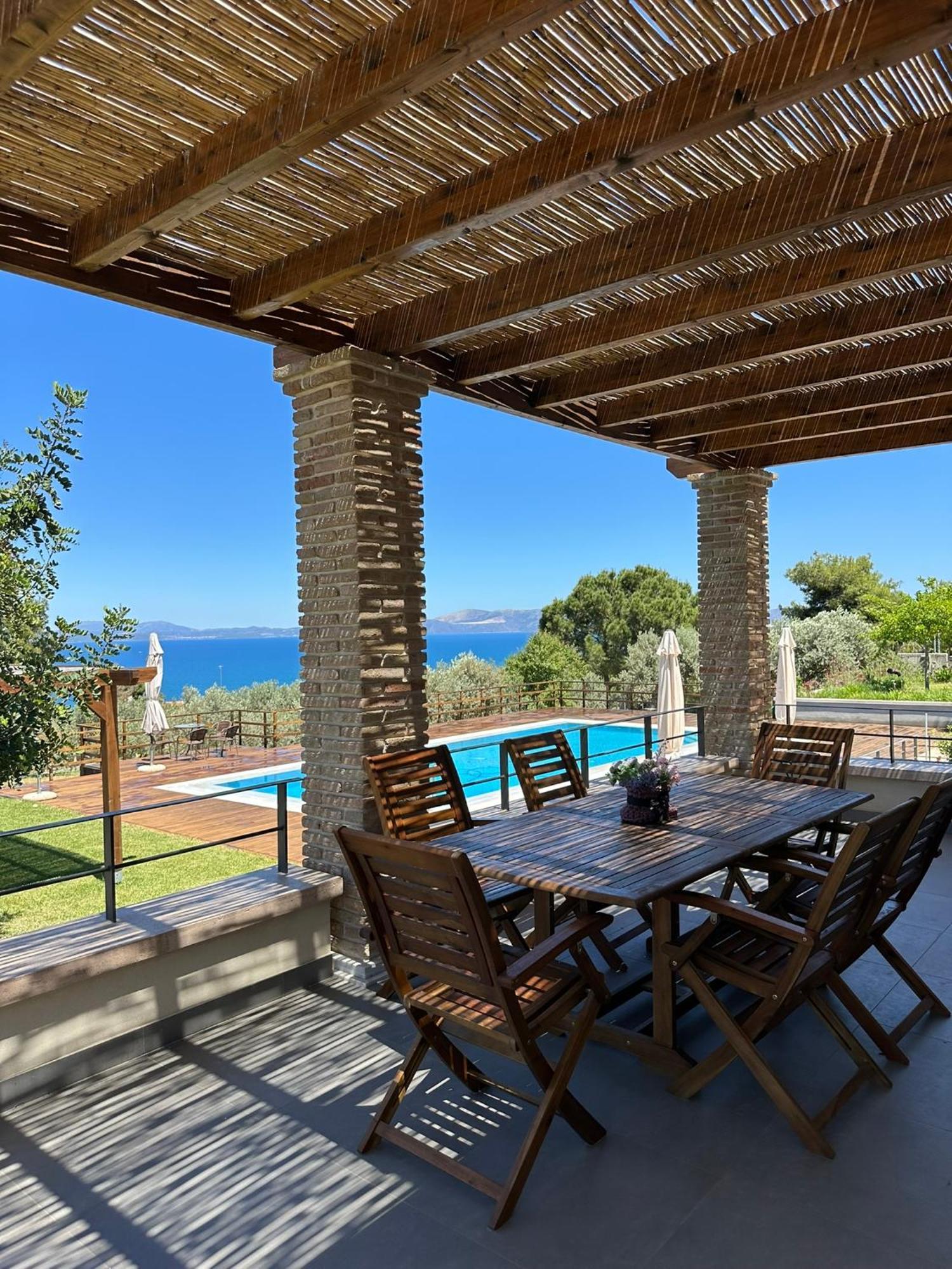 Villa Kalamos / Sea View And Pool Nearby Athens Экстерьер фото